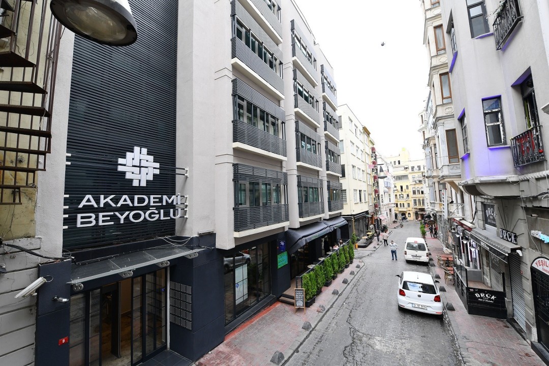 Akademi Beyoğlu